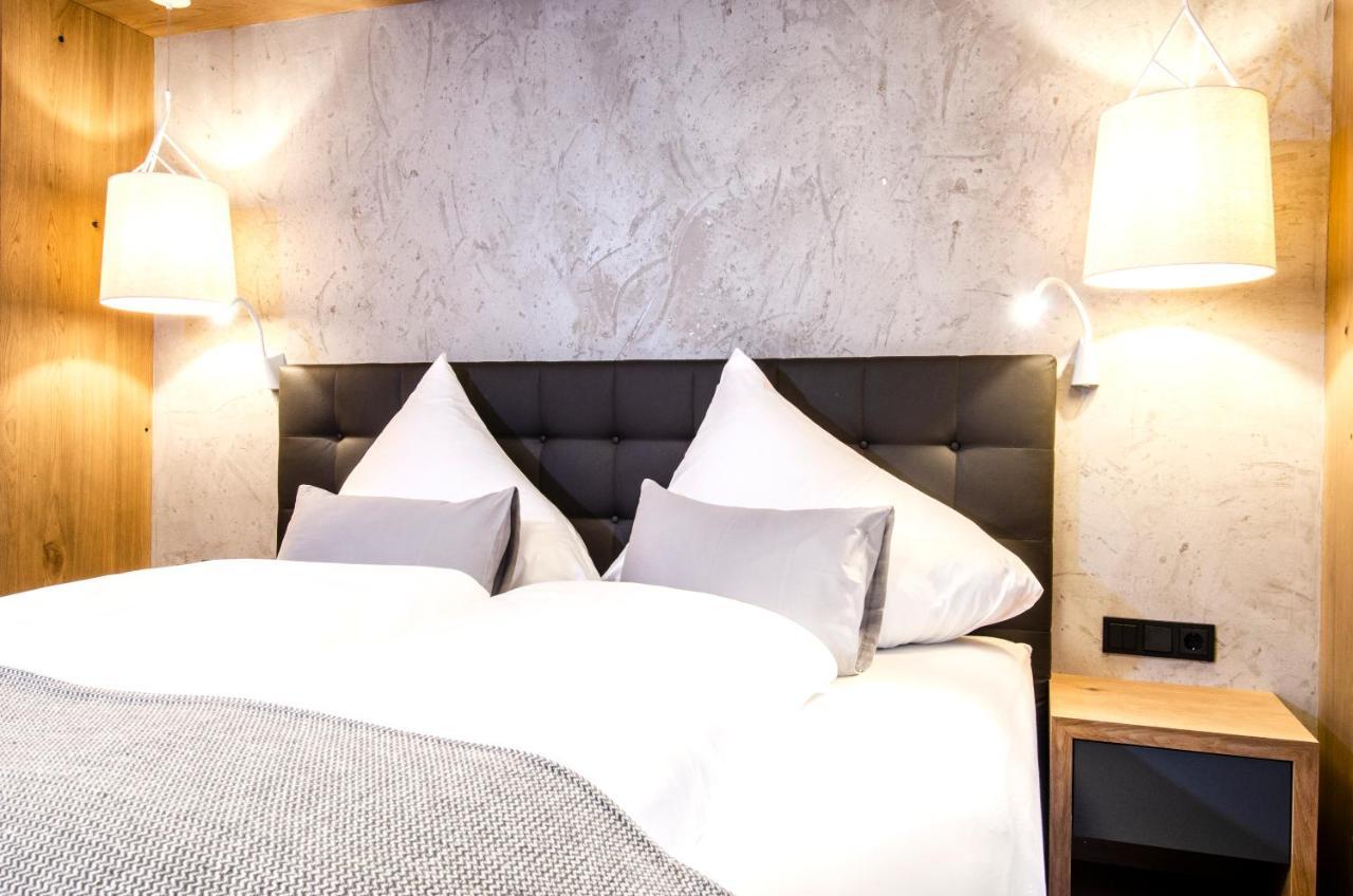 Hotel Garni Funtana イシュグル エクステリア 写真