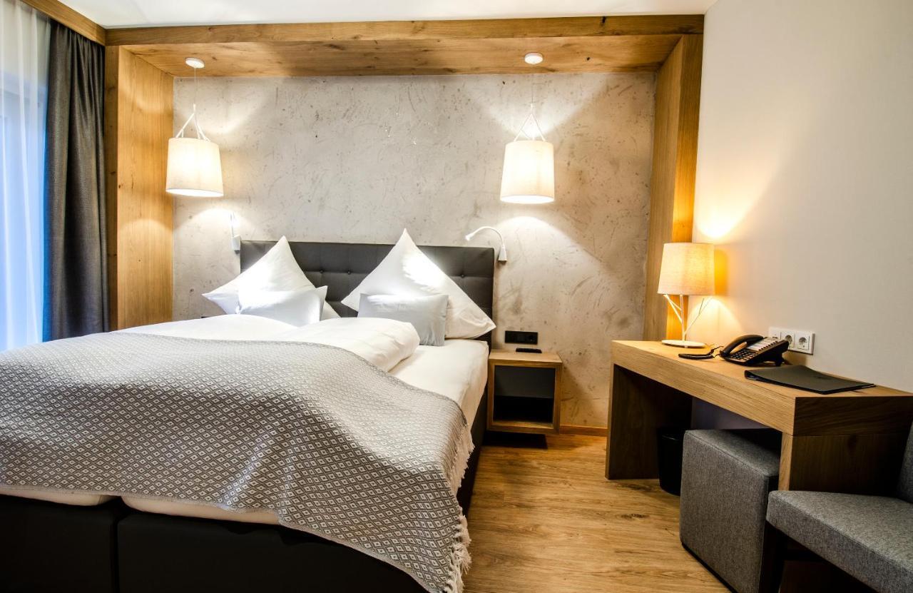 Hotel Garni Funtana イシュグル エクステリア 写真