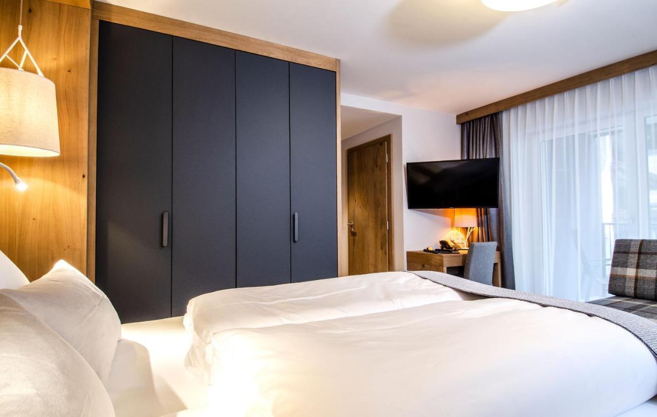 Hotel Garni Funtana イシュグル エクステリア 写真
